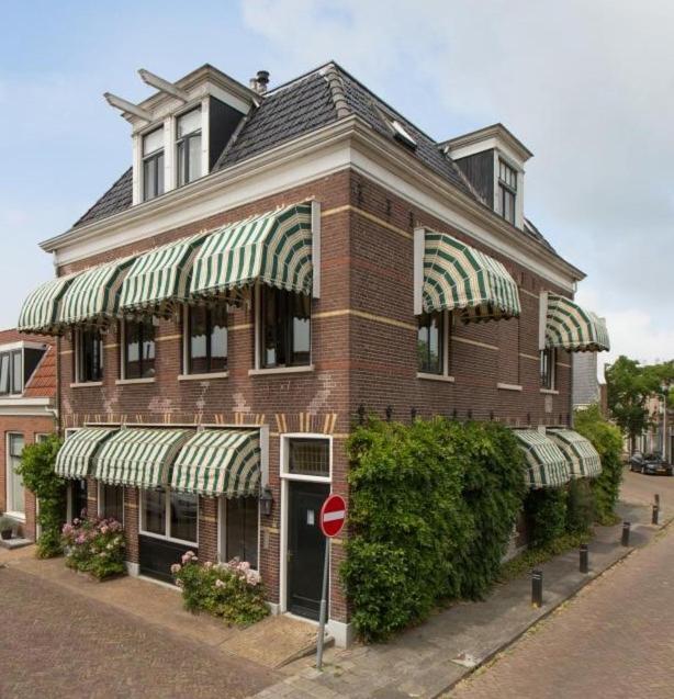 Lekkerwegbijleeuwen, 1 Minuut Naar Hartje Centrum Sneek Exteriör bild